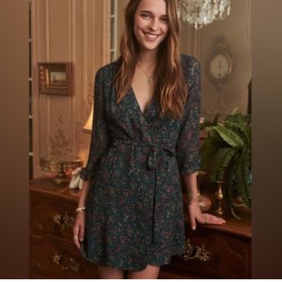 Sezane Elsa Mini Wrap Dress green floral small 4 - Picture 2 of 11